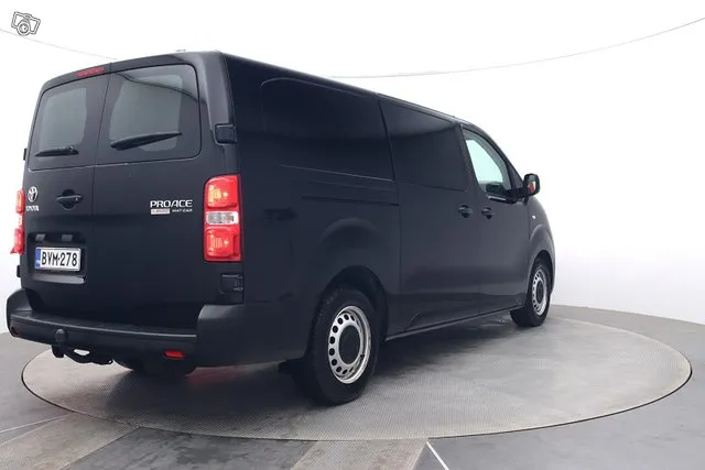 Toyota Proace L2 2,0 D 120 - / Vetokoukku / Webasto / Toyota Approved-vaihtoauto / Image 5